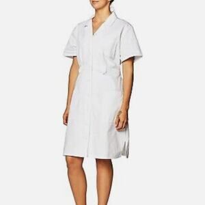 Dickies Modern White Classic Workwear Button Down Dress Scrubs Uniforms NWT M
